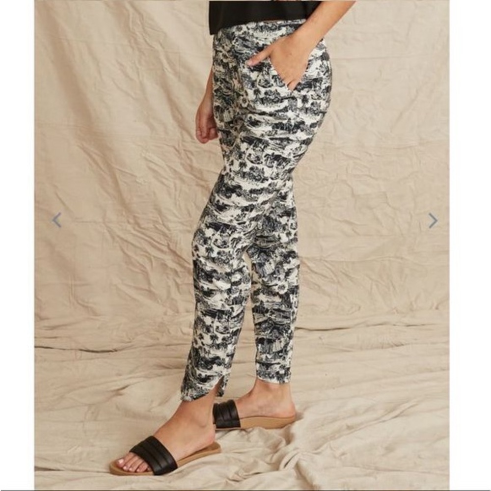 Marine Layer Allison Pant in San Francisco Print